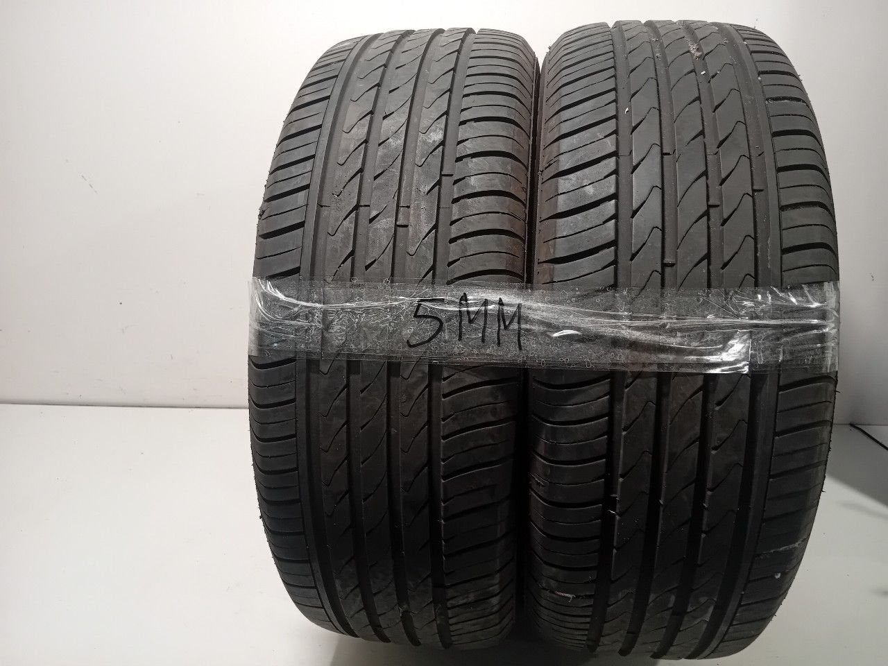 Bandenset 2 stuks Zomer 205 55 R16
