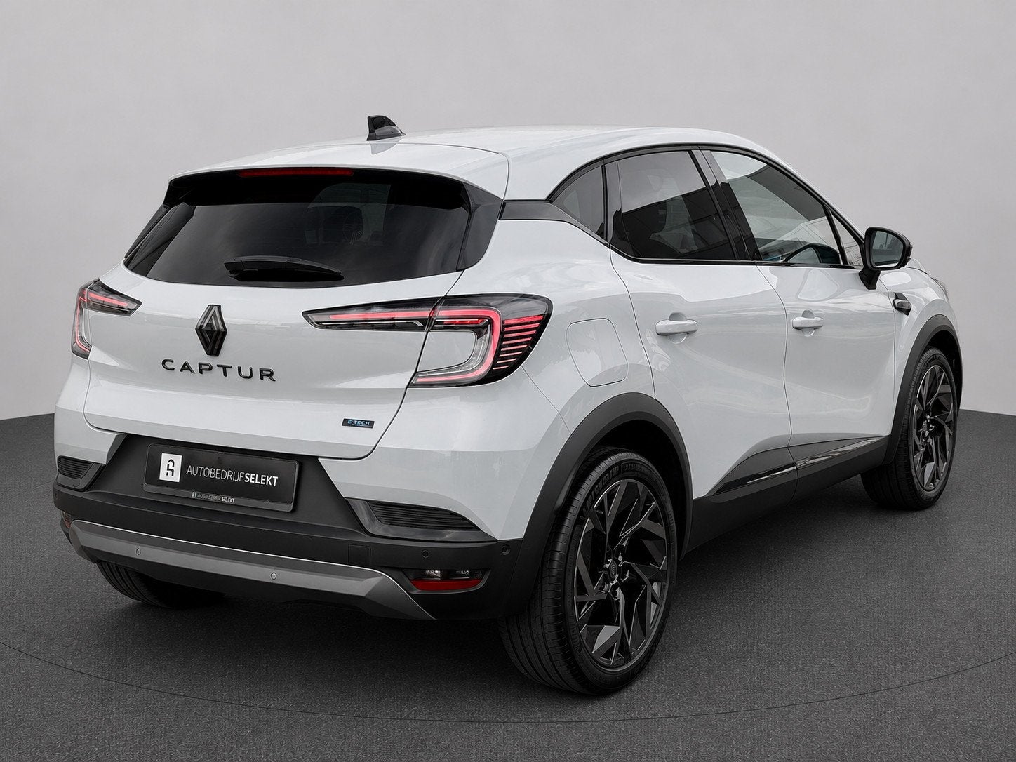Renault Captur 1.6 E-Tech full hybrid 145 Allpine | ACC | 19, Auto's, Gebruikt, Met garantie (alle), Origineel Nederlands, Bedrijf