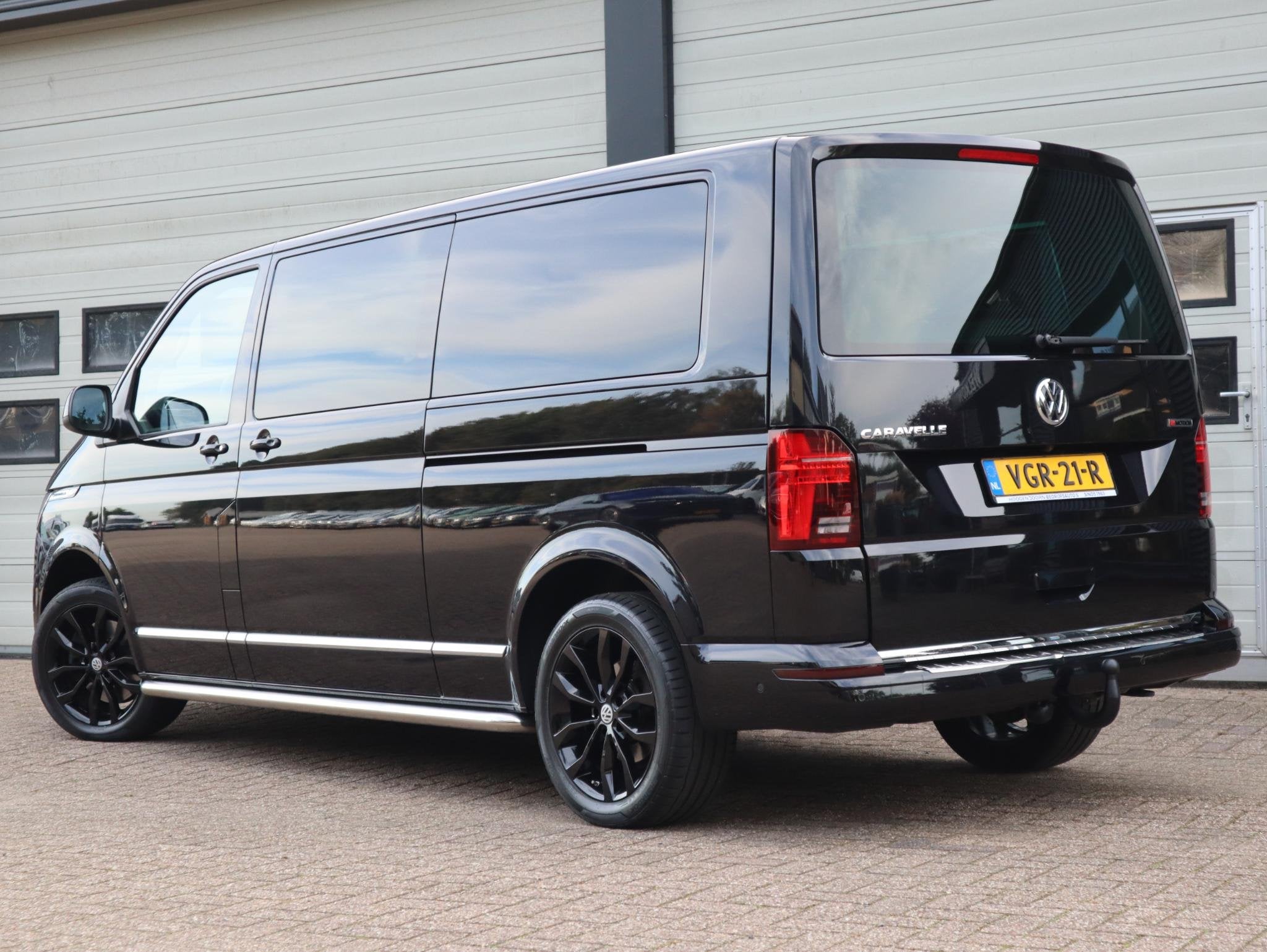 Volkswagen Transporter Caravelle 2.0 TDI 199pk Euro 6 - 4Mot, Automaat, Stof, Gebruikt, Euro 6