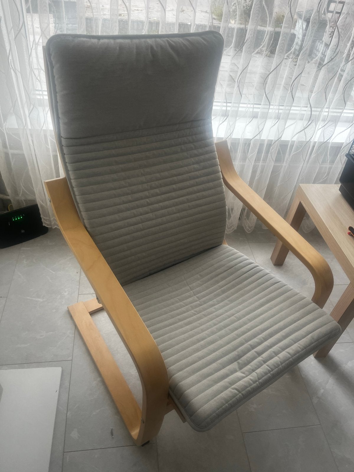 Zo goed als nieuwe IKEA Poäng stoel met lichtgrijze kussen, Ophalen, Zo goed als nieuw, Hout, Eén