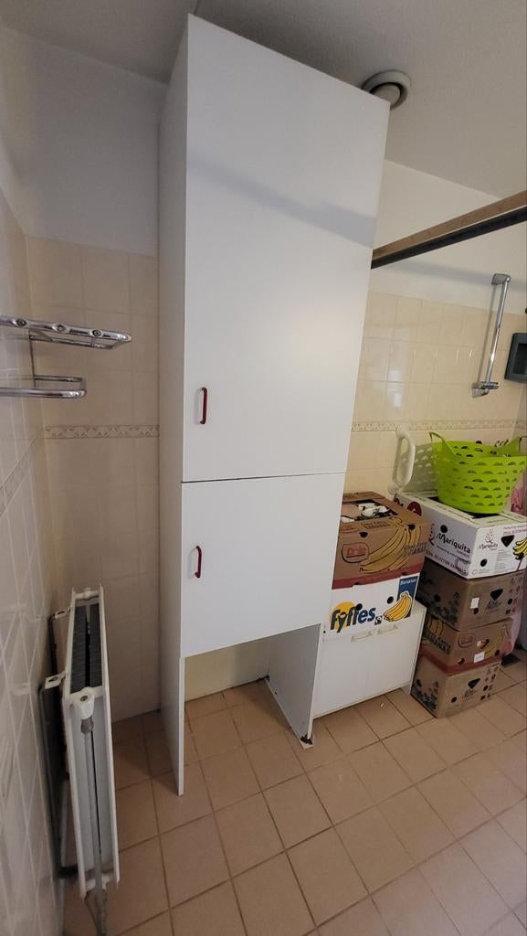 Ruime kast 240 cm hoog 60 cm breed 40 cm diep., Ophalen of Verzenden, Gebruikt, 50 tot 75 cm, 200 cm of meer
