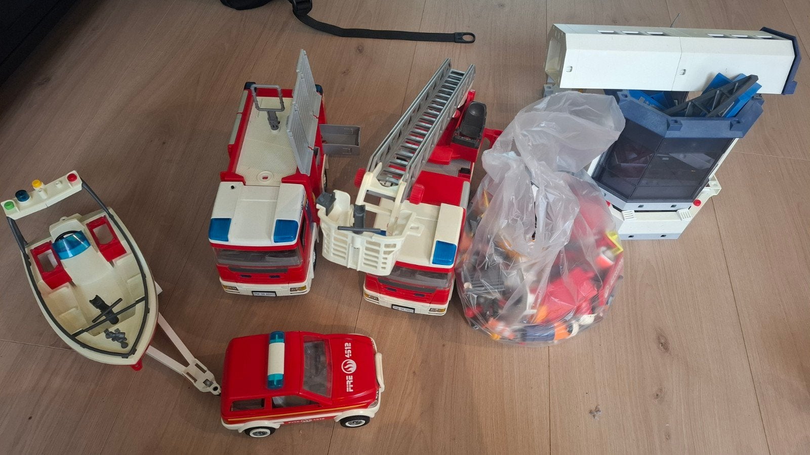 Grote set Playmobil brandweer en boot, Ophalen of Verzenden, Gebruikt, Jongen of Meisje