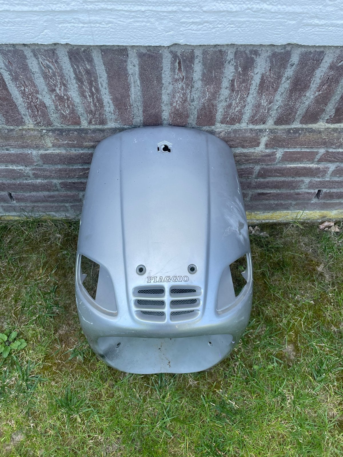 Piaggio Zip Type 3 Voorkap Zilver - Gebruikt, Ophalen of Verzenden, Gebruikt, Kap, Piaggio