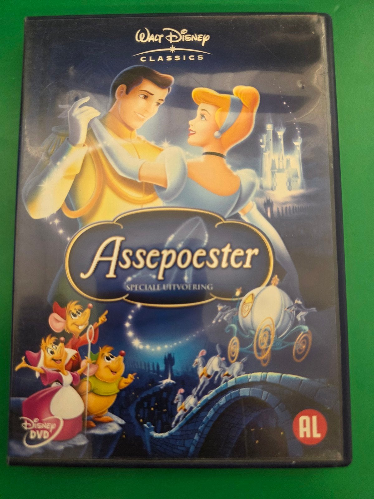 Disney's Assepoester Speciale Uitvoering DVD, Gebruikt, Tekenfilm, Ophalen of Verzenden, Alle leeftijden