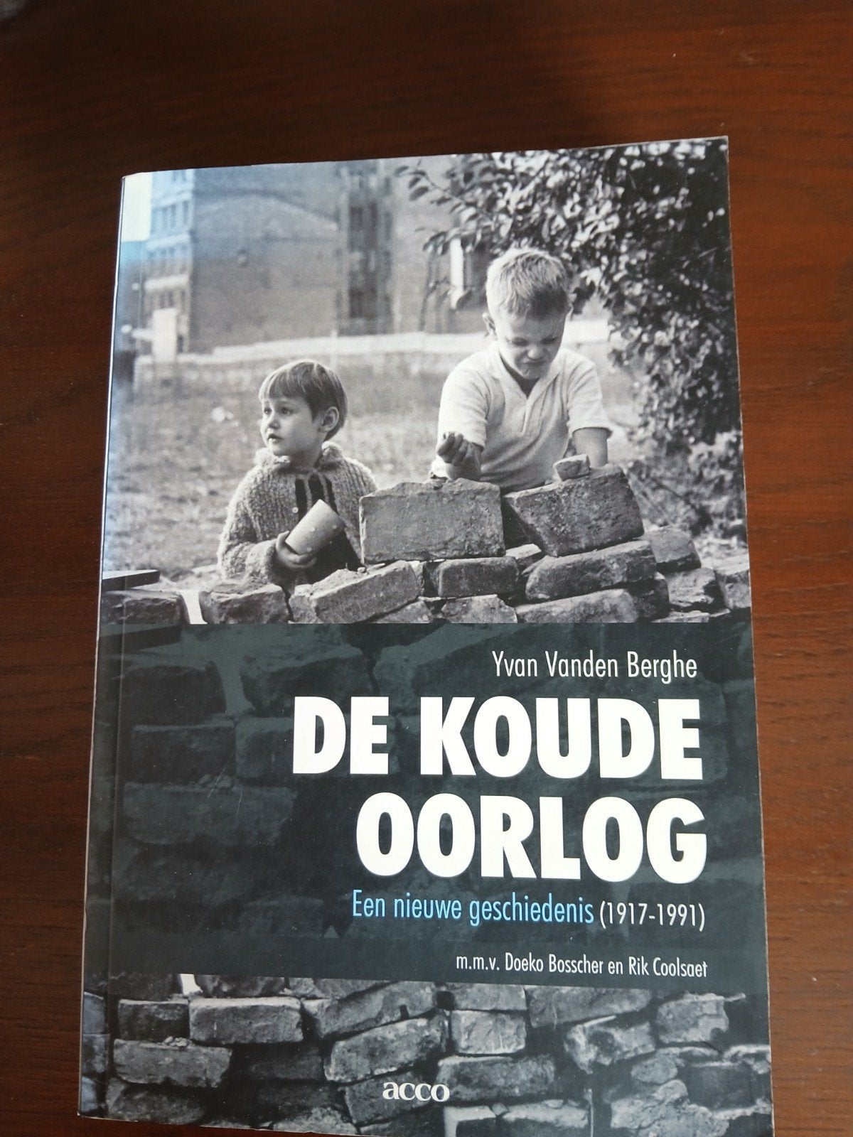 Yvan Vanden Berghe - De Koude Oorlog WD015, Boeken, Oorlog en Militair, Zo goed als nieuw, Ophalen of Verzenden