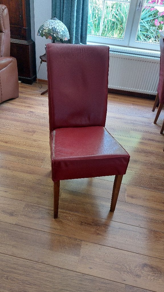 6 lederen rode stoelen, kunnen nog jaren mee., Huis en Inrichting, Gebruikt, Leer, Ophalen of Verzenden, Vijf, Zes of meer stoelen