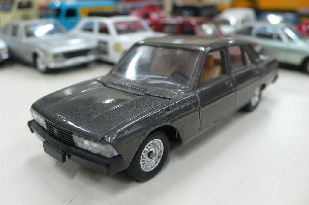 peugeot 604 v6 sl 1976 - solido  1/43, Hobby en Vrije tijd, Modelauto's | 1:43, Verzenden, Nieuw, Auto, Solido