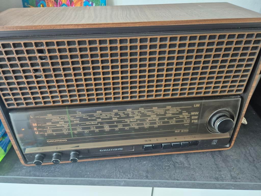 Grundig radio, Audio, Tv en Foto, Radio's, Ophalen, Zo goed als nieuw