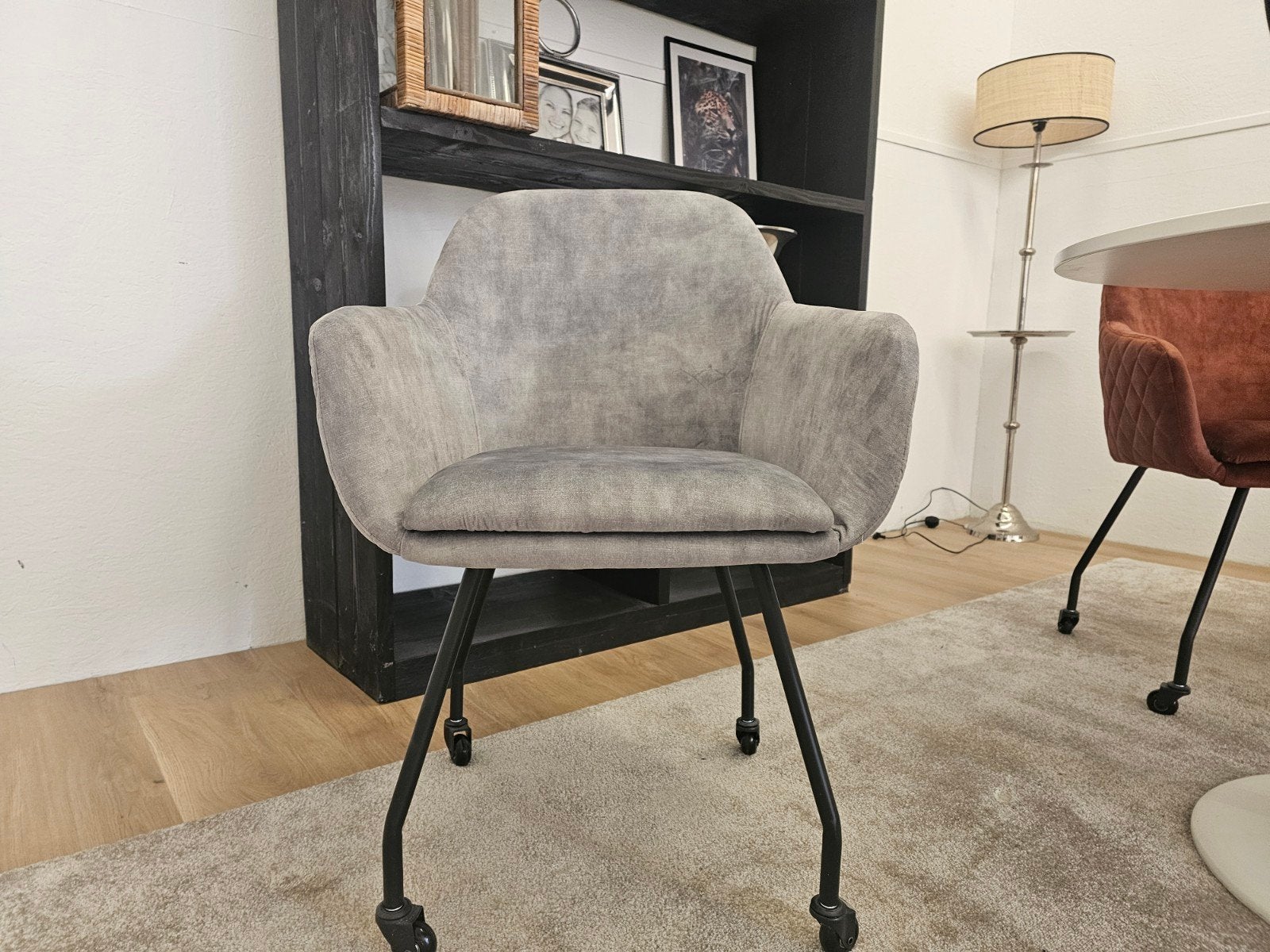 Kapinga stoelen, Ophalen