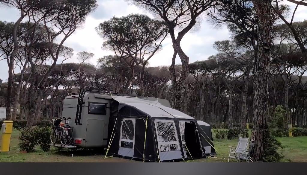 Pro Air Tall Annexe-opblaasbare tent voor aan de camper, Ophalen, Zo goed als nieuw