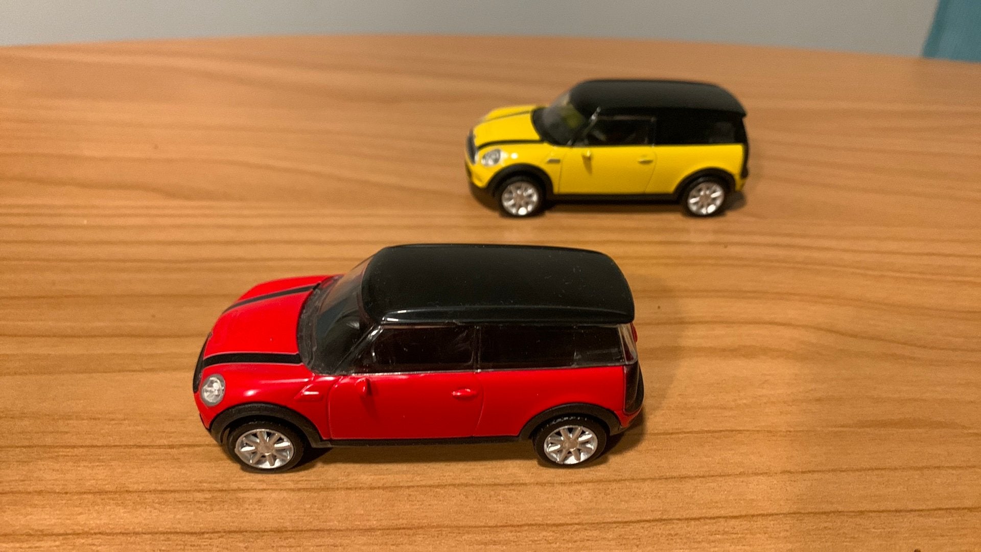2 x rastar mini cooper s clubman modelauto / ., Ophalen of Verzenden, Zo goed als nieuw, Auto, Overige merken