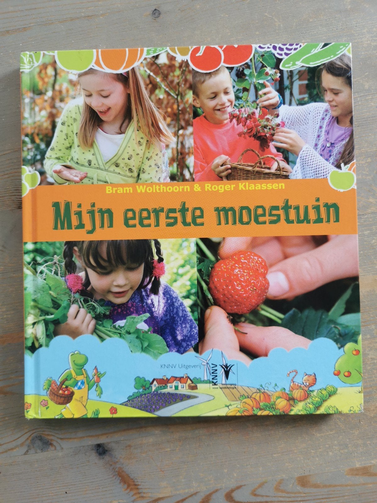 Moestuin kinderboek, Ophalen of Verzenden, Zo goed als nieuw