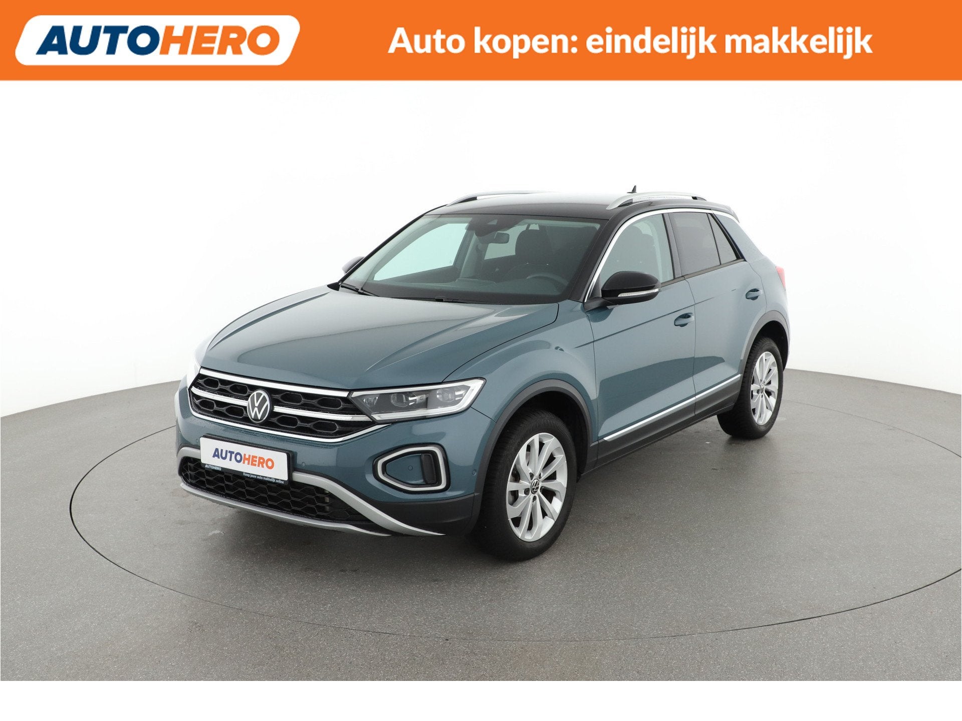 Volkswagen T-Roc 1.5 TSI Life Business |UR59572| (bj 2024), Stof, 4 cilinders, Blauw, Bedrijf