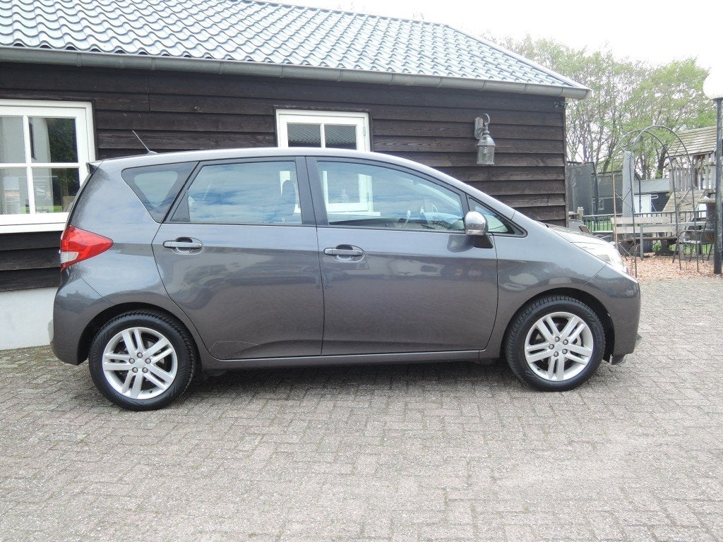 Subaru TREZIA 1.3 LUXURY, Auto's, Voorwielaandrijving, Euro 5, Trezia, Huisgarantie
