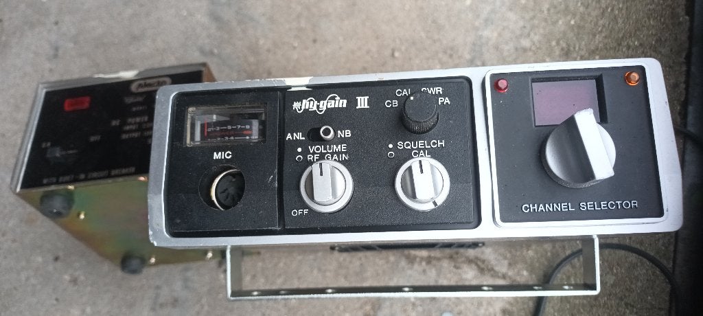 Hy gain 3 CB-radio en power supply, Ophalen, Gebruikt, Zender en Ontvanger