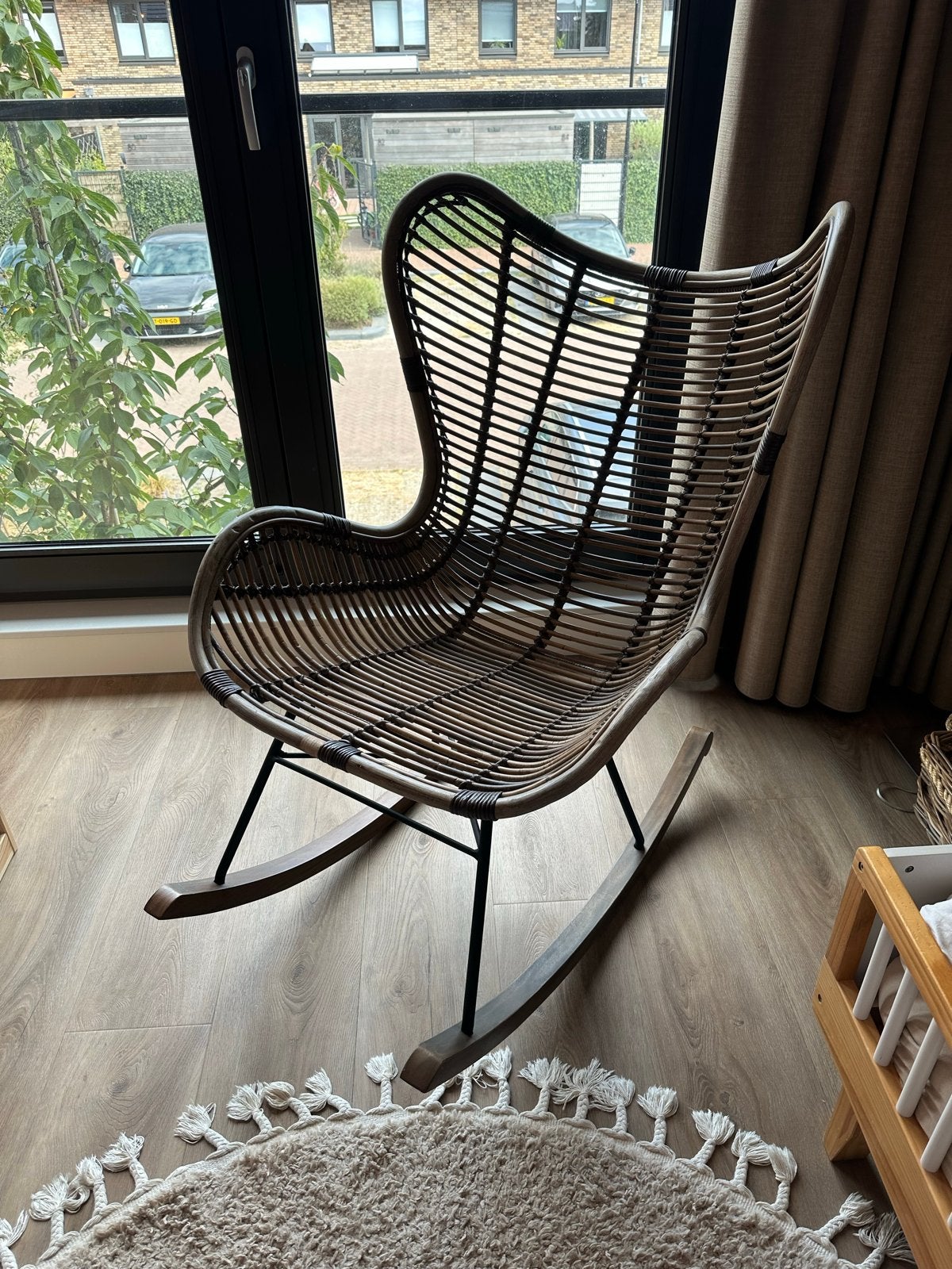 Rotan Bali schommelstoel - Comfortabel en stijlvol, Ophalen, Bruin, Riet of Rotan, Zo goed als nieuw