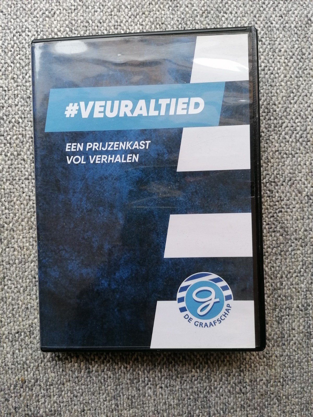 De Graafschap VEURALTIED  Een Prijzenkast Vol Verhalen DVD, Alle leeftijden, Ophalen of Verzenden, Zo goed als nieuw, Nederlands