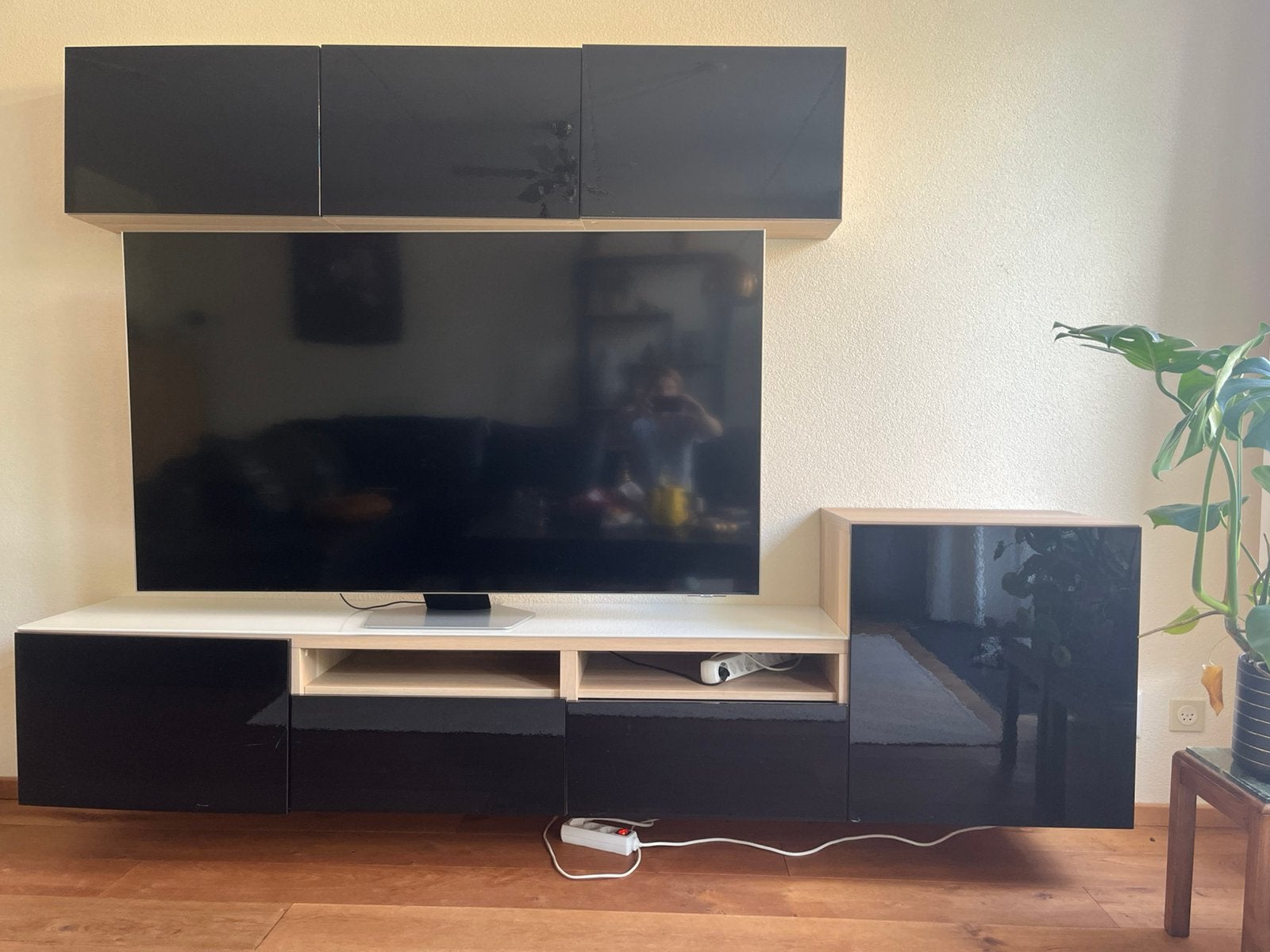 TV meubel Ikea Besta, Gebruikt, Ophalen of Verzenden, 200 cm of meer, Minder dan 100 cm