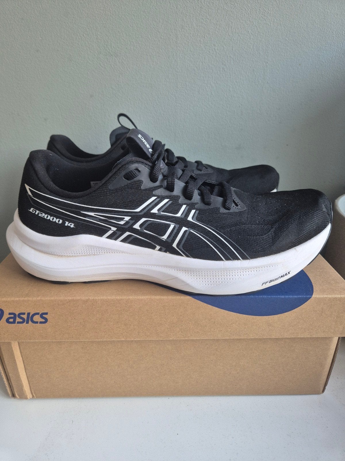 Asics GT-2000 14 dames hardloopschoenen - Zo goed als nieuw, Ophalen of Verzenden