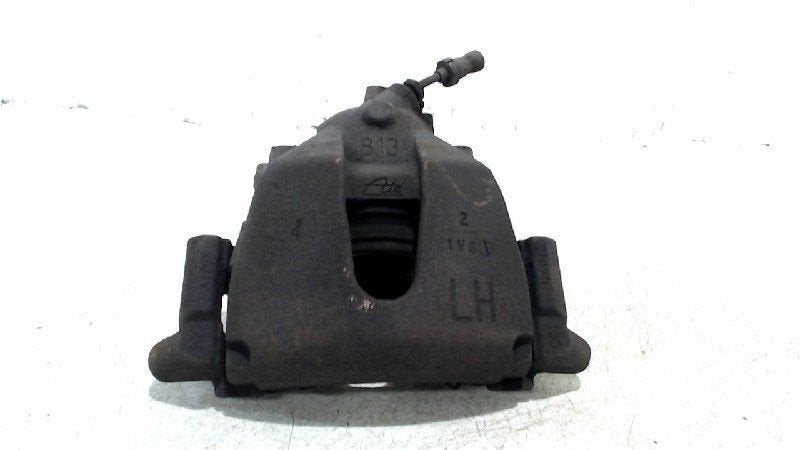 Remklauw links voor Ford Focus, Onderdelen@venauto.nl, Van der Ven Autorecycling B.V., Gebruikt, Ettenseweg 76, 4706 PB Roosendaal, The Netherlands
