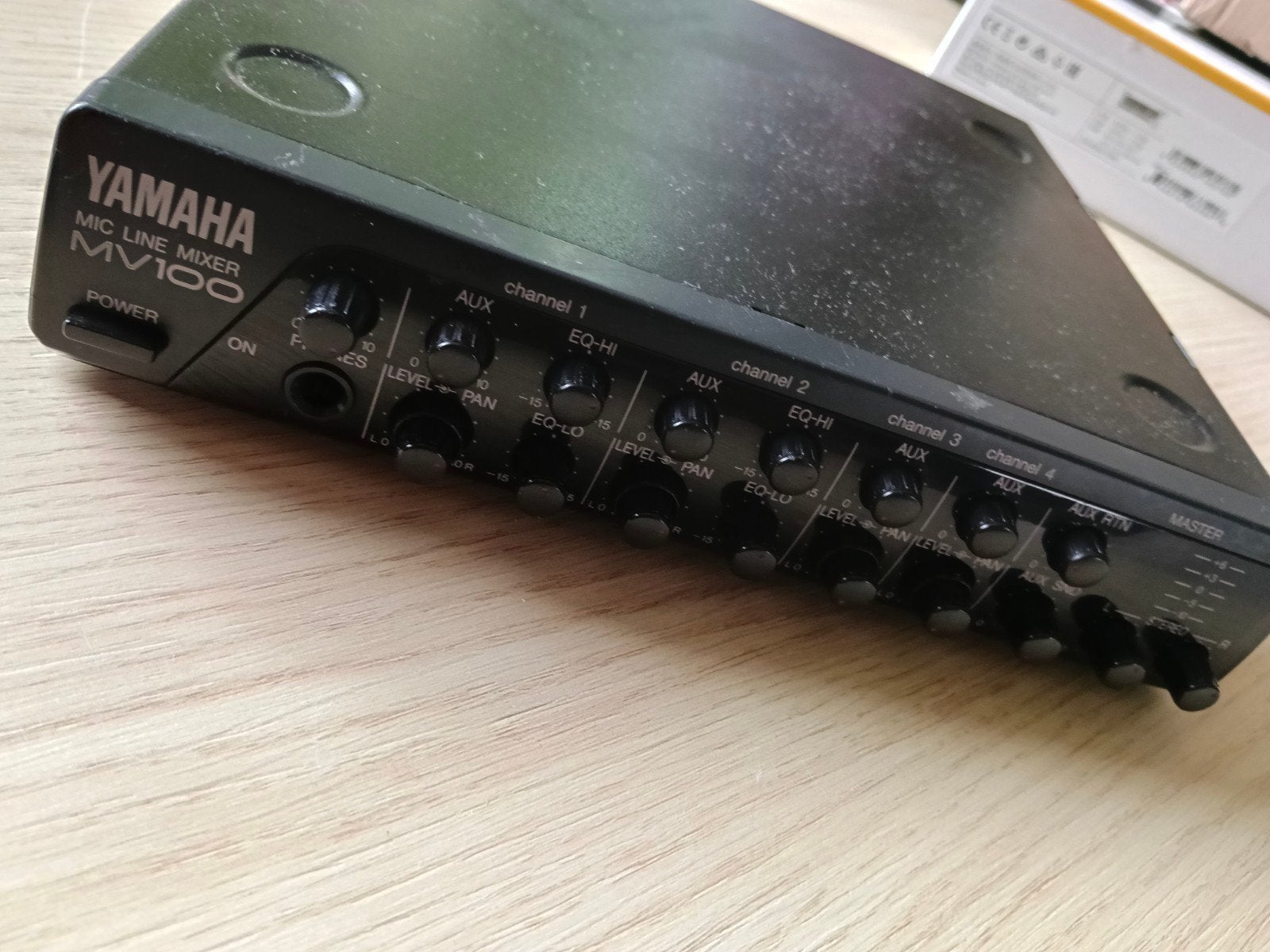 Yamaha studio mixer, Ophalen of Verzenden