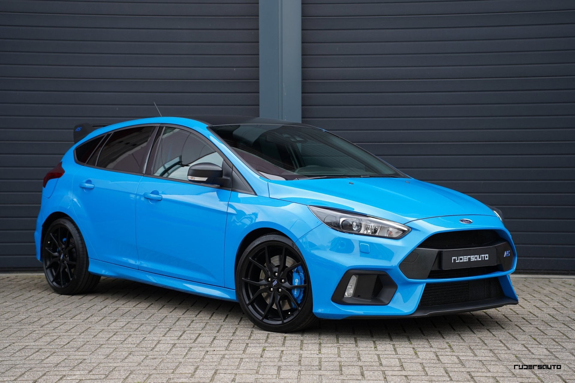 Ford Focus 2.3 RS LSD Blue & Black | Stuurverwarming | Sony, Dealer onderhouden, Gebruikt, Zwart, 4 cilinders