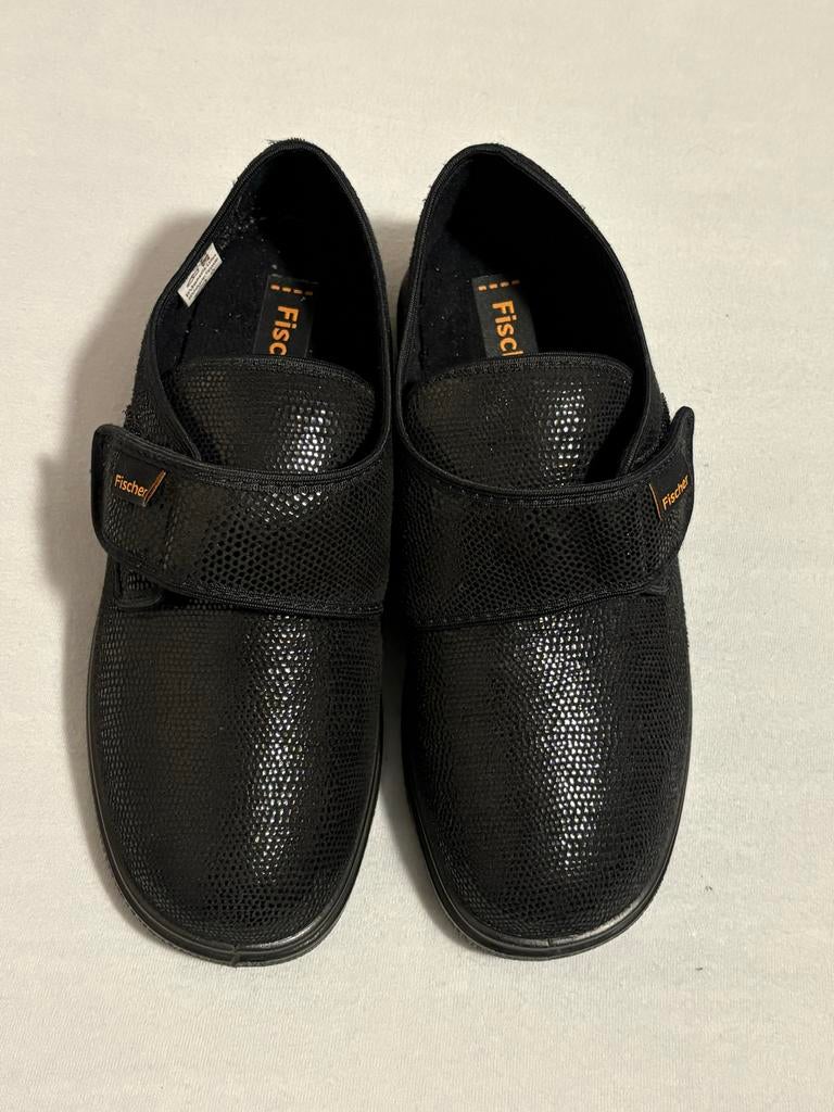 Fischer zwarte pantoffels met klittenband maat 41, Ophalen of Verzenden, Nieuw, Zwart, Pantoffels of Sloffen