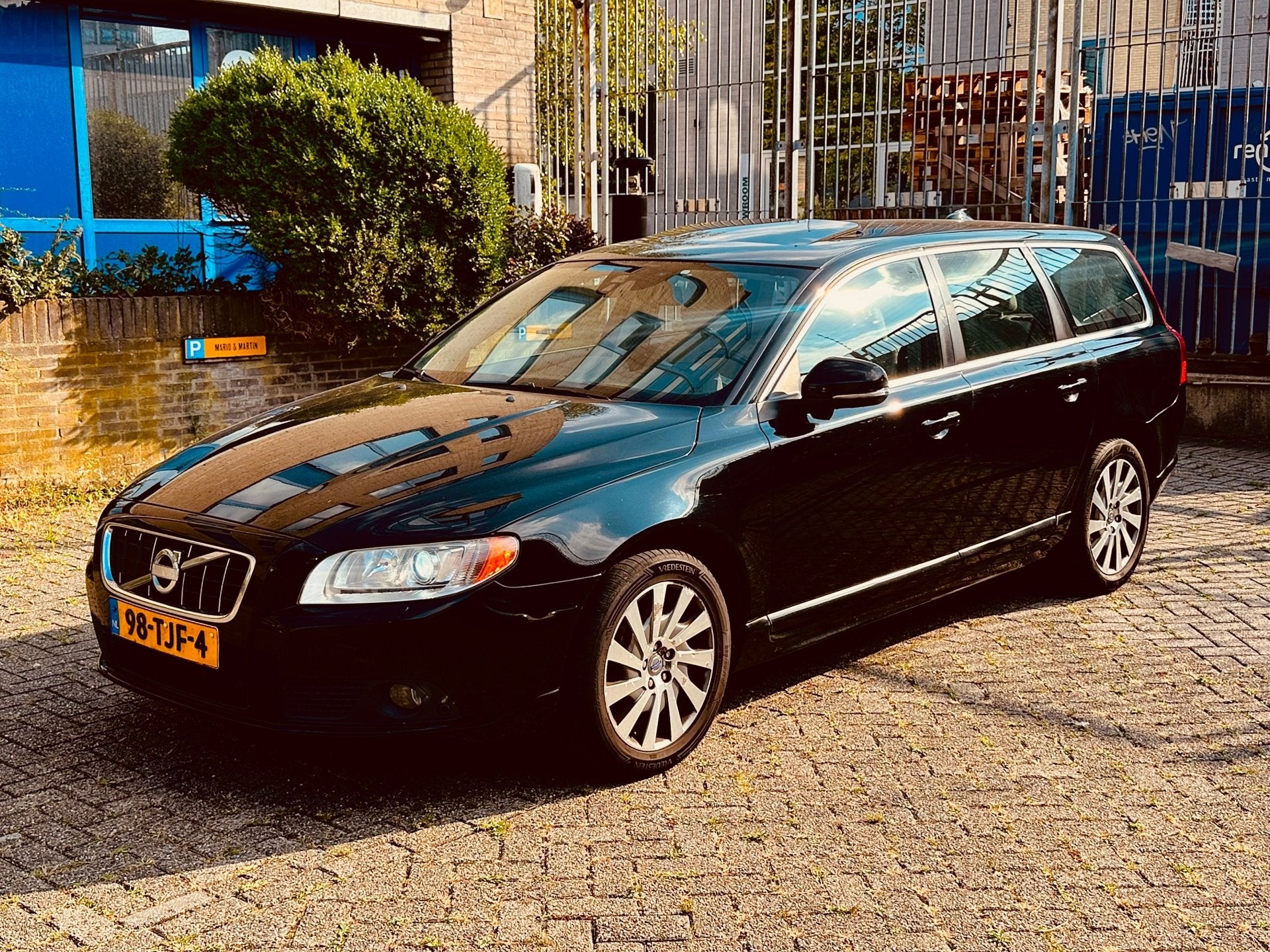 Volvo V70 2.0 D3 Limited Edition, Auto's, Volvo, Euro 5, Gebruikt, 1984 cc, Diesel