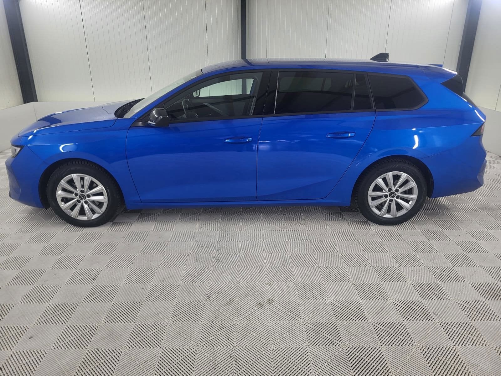 Opel Astra Sports Tourer 1.2 Turbo, Trekhaak, Camera, Voorwielaandrijving, Stof, Gebruikt, 1199 cc