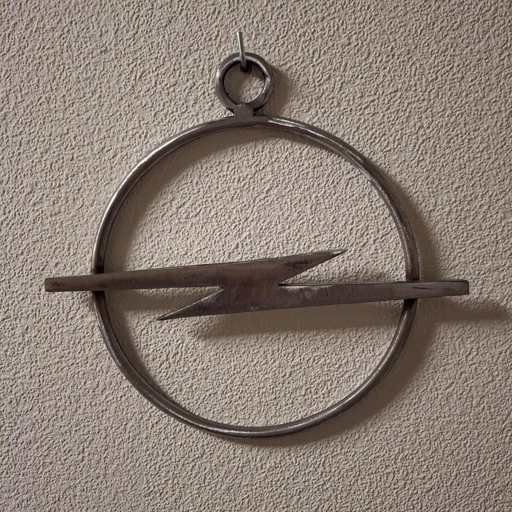 Opel Logo van robuust ijzer, Verzamelen, Automerken, Motoren en Formule 1, Ophalen of Verzenden, Zo goed als nieuw, Auto's