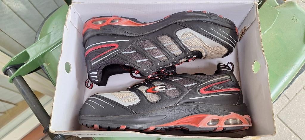 Diverse werkschoenen - Verschillende merken - maat 45, Ophalen, Nieuw
