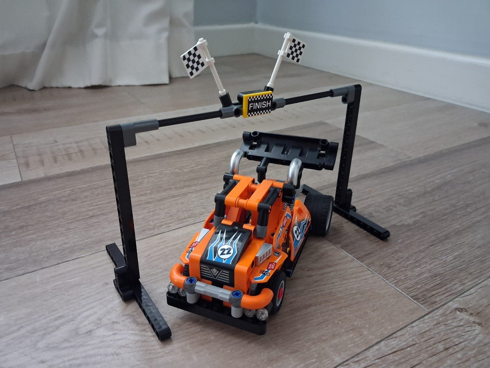 LEGO Technic Race Truck 42104 met boekje en doos, Ophalen of Verzenden, Zo goed als nieuw