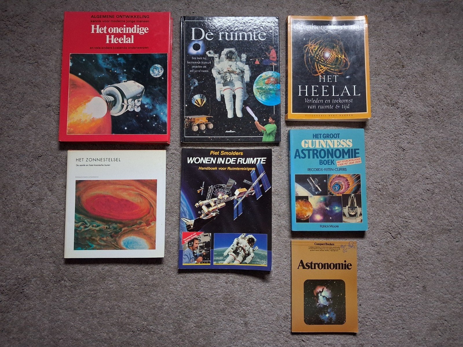 Boeken heelal, Ophalen of Verzenden, Zo goed als nieuw