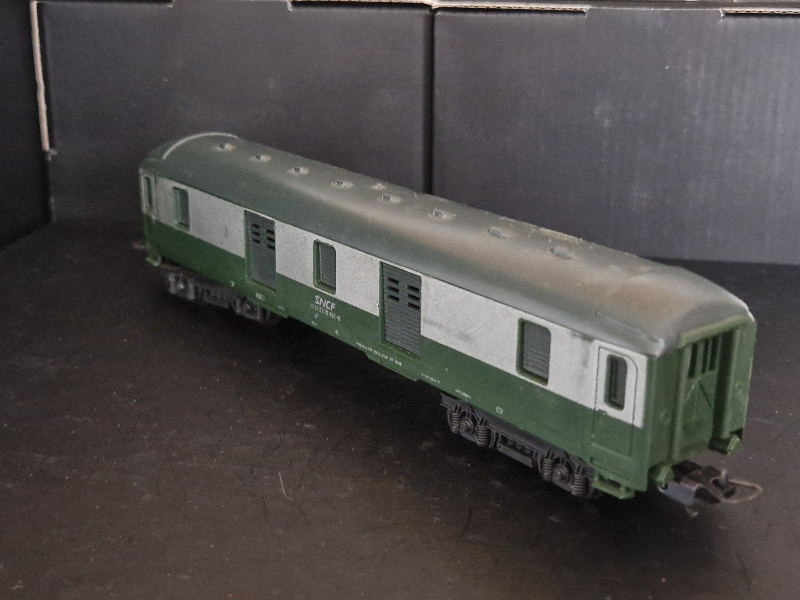 Lima SNCF Wagon - Groen/Grijs, Hobby en Vrije tijd, Gebruikt, Gelijkstroom of Wisselstroom, Wagon, Ophalen of Verzenden