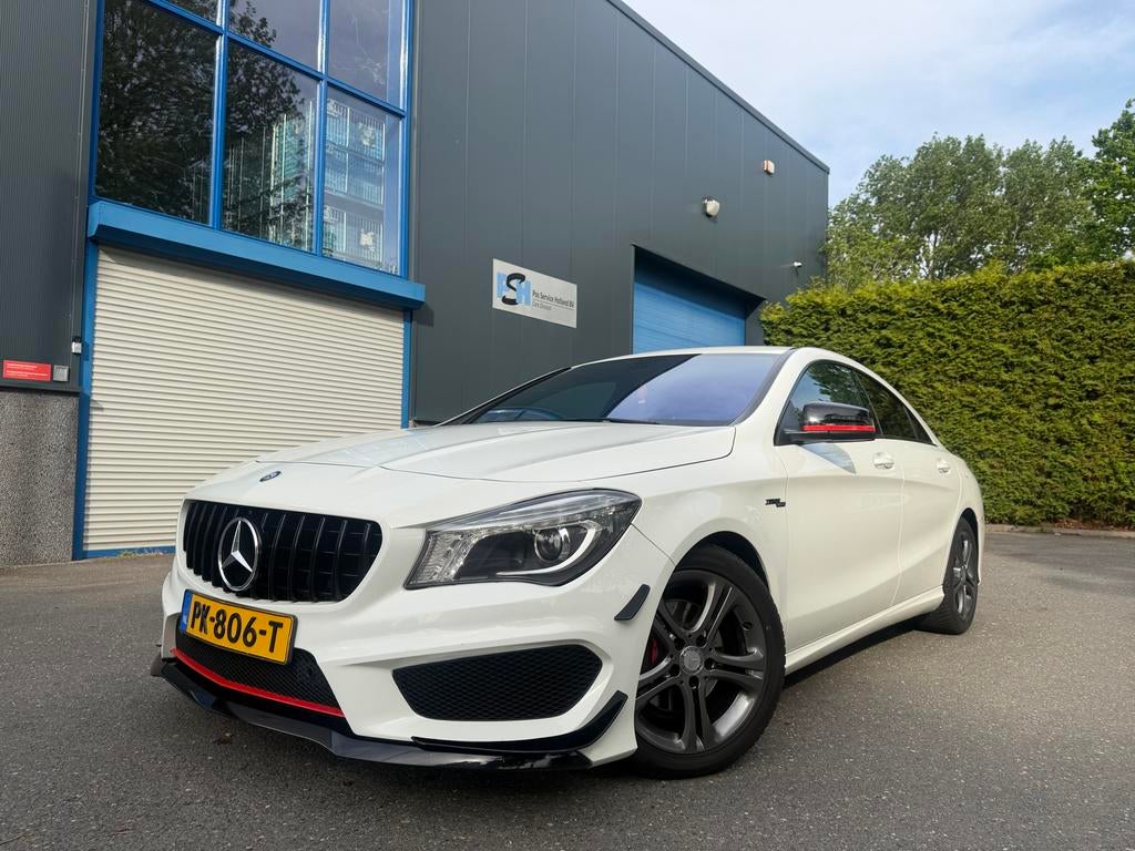 Mercedes-Benz CLA AMG PAKKET, Voorwielaandrijving, CLA, 1295 kg, 4 cilinders