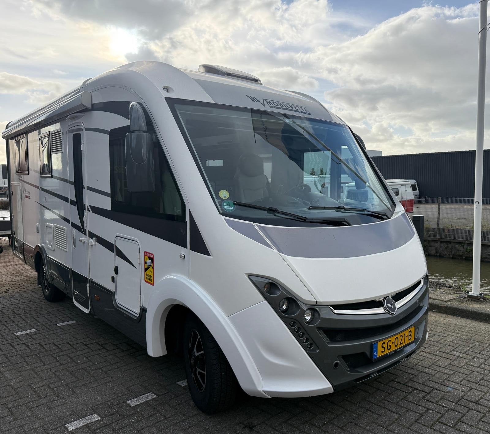 Mobilvetta K-Yacht Tekno Line 89 Camper - Luxe en Comfort, Ringverwarming, Fiat, 7 tot 8 meter, Diesel