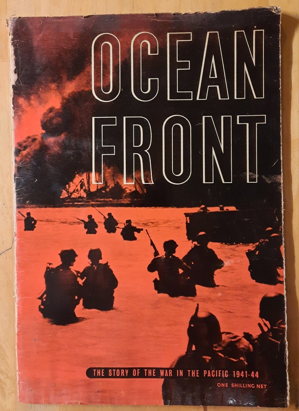 Ocean Front - Oorlog in de Pacific van 1941 tot 1944, Verzamelen, Ophalen of Verzenden, 1940 tot 1960, Knipsel(s)