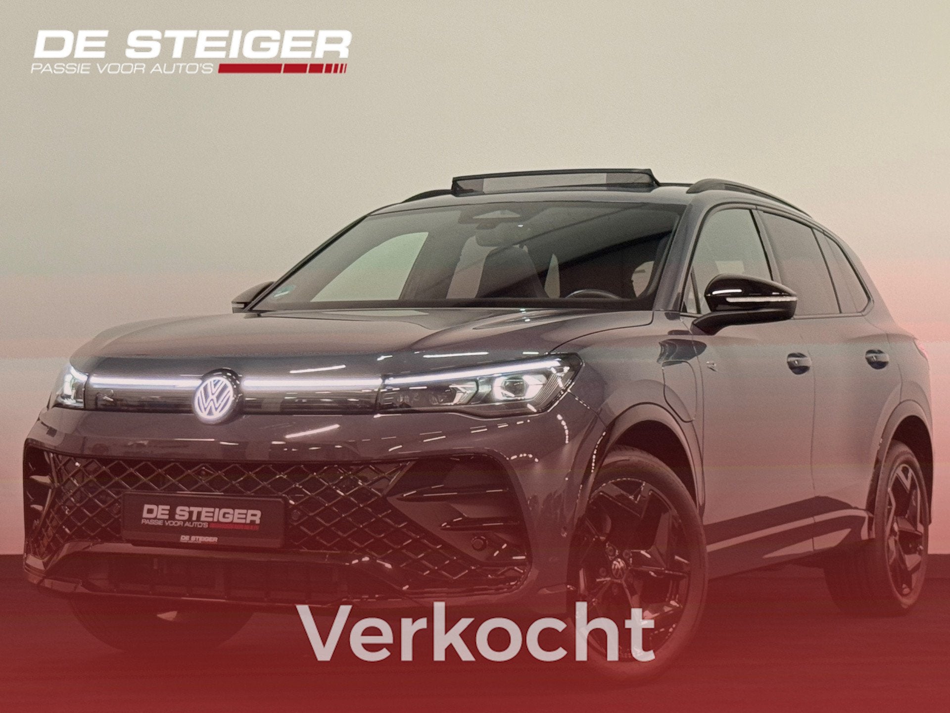 Volkswagen Tiguan 1.5 eHybrid R-Line Black Style Pano Headup, Auto's, Zwart, 4 cilinders, Met garantie (alle), Leder en Stof