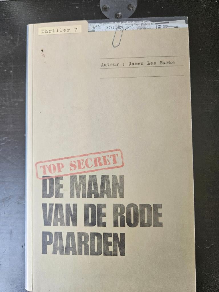 James Lee Burke -  De maan van de rode paarden, Boeken, Ophalen of Verzenden, Gelezen