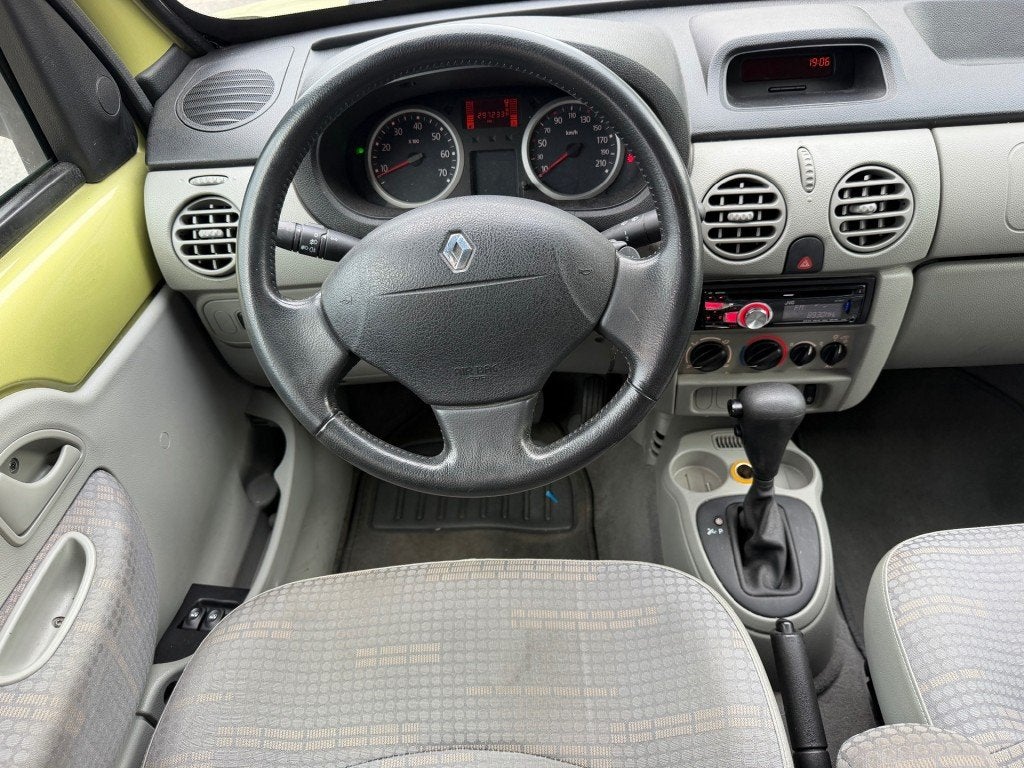 Renault KANGOO 11.6-16V Privilège AIRCO 1STE EIG. ZEER NETT, Auto's, Gebruikt, Elektrische ramen, 49 €/maand, Bedrijf