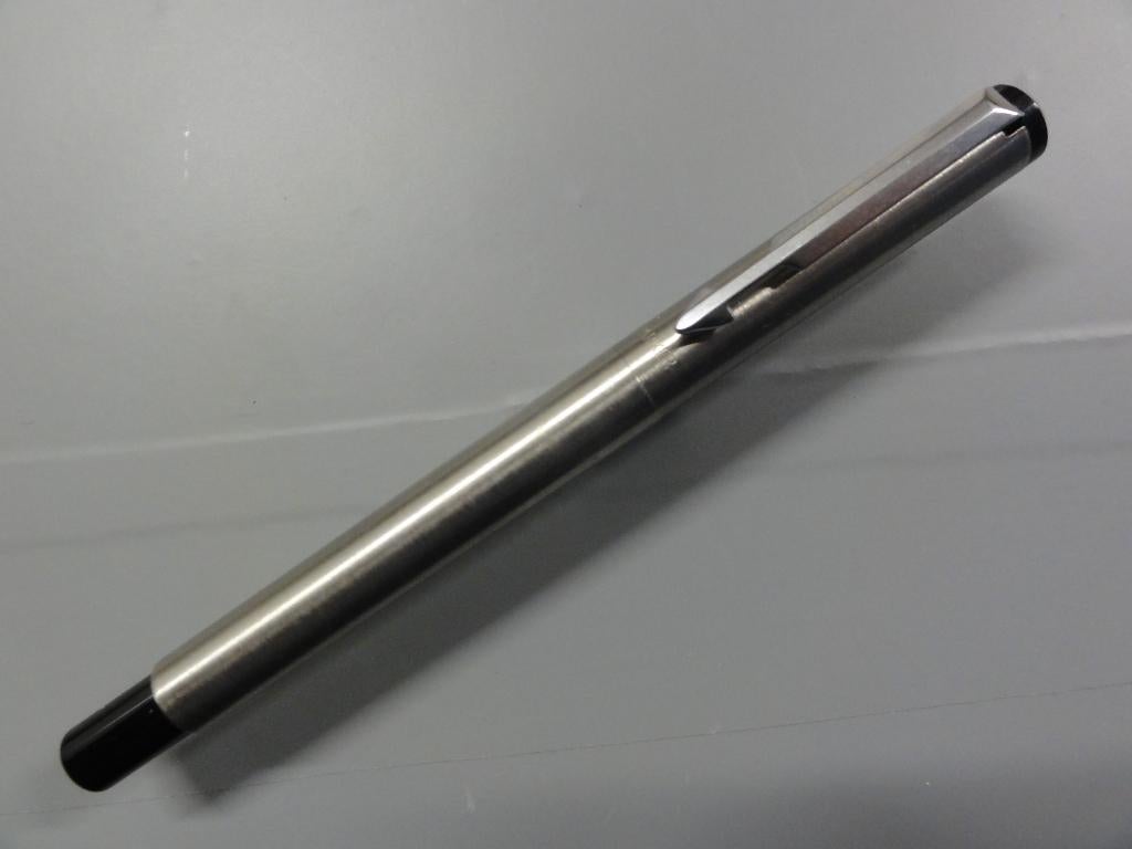 PARKER VECTOR VULPEN  NR. 17, Verzamelen, Pennenverzamelingen, Ophalen of Verzenden, Gebruikt, Vulpen, Parker