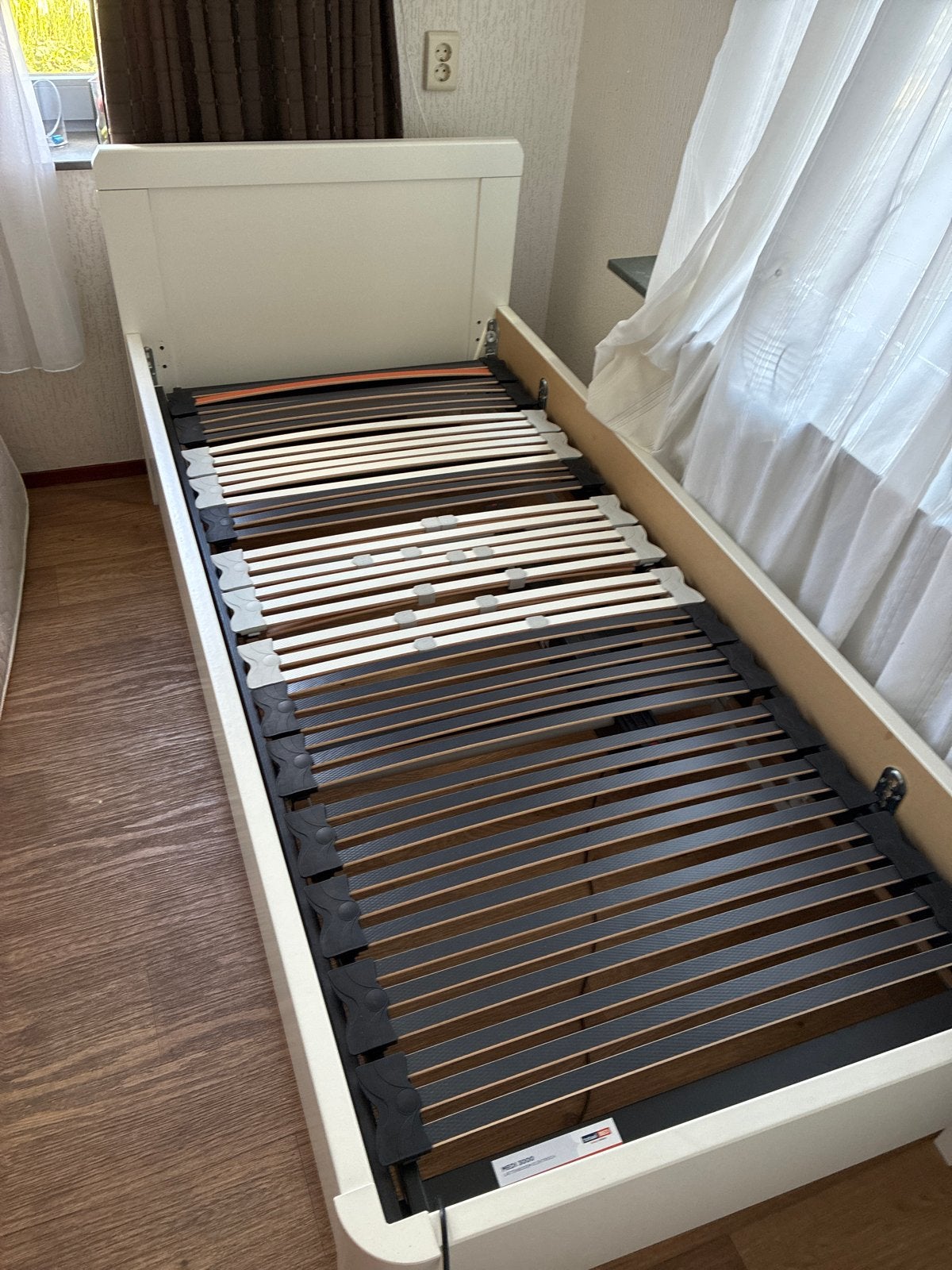 Elektrisch verstelbaar eenpersoonsbed met afstandsbediening, Ophalen, Eenpersoons, 210 cm, Hout