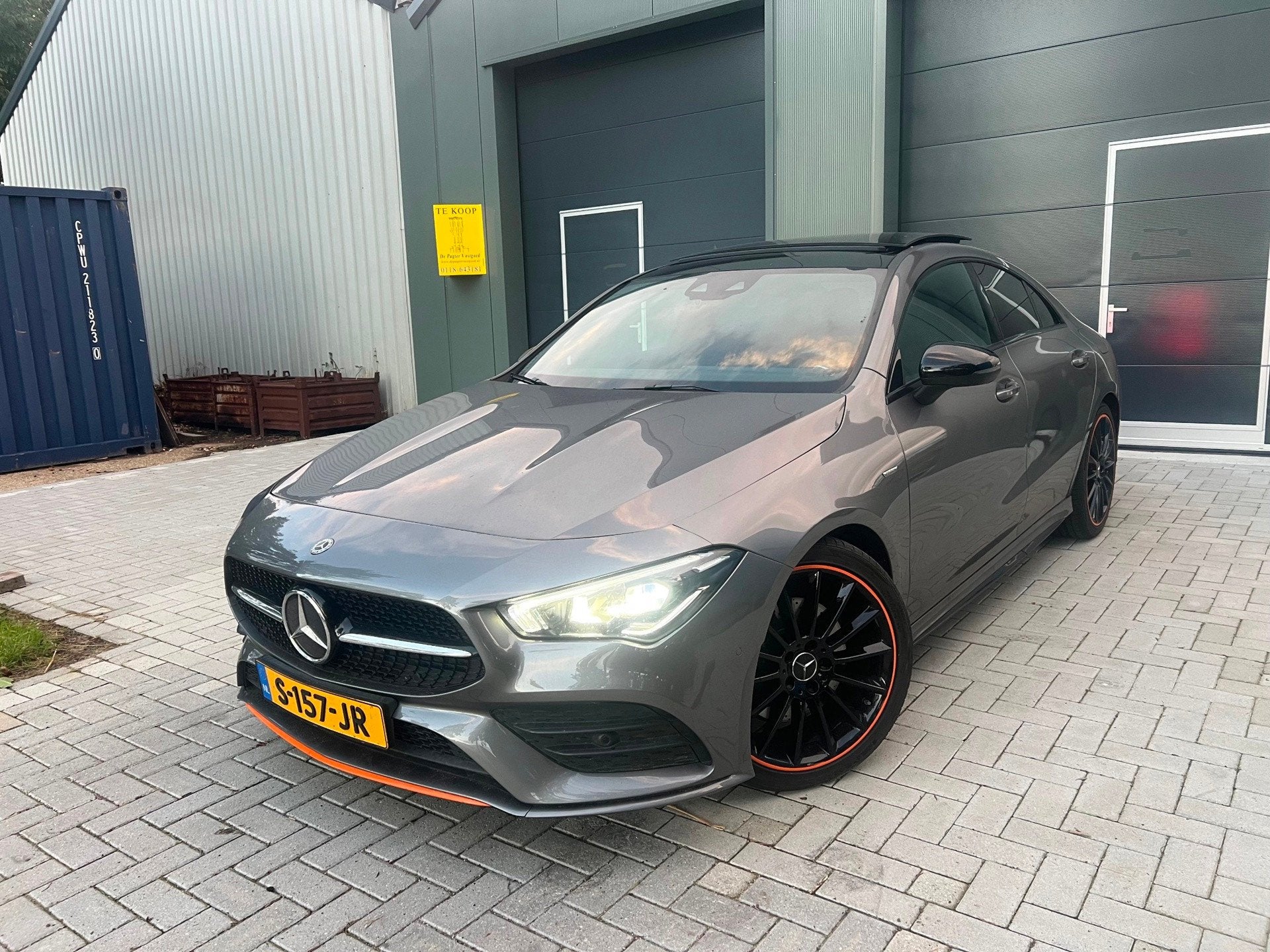Mercedes-Benz CLA-klasse 220 d Premium Plus Pano, Auto's, CLA, Gebruikt, Euro 6, Parkeerassistent