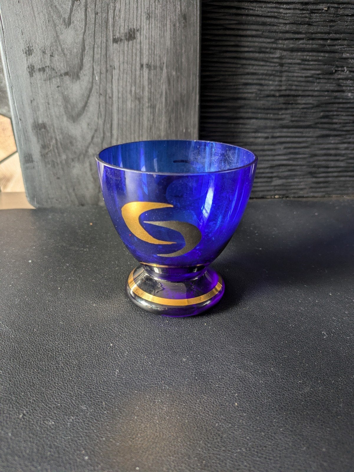 Handgemaakte Boheems glas, kobaltblauw met goud, Antiek en Kunst, Antiek | Glas en Kristal, Ophalen of Verzenden