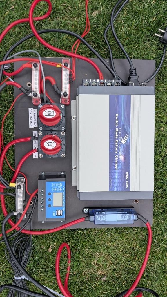 Complete set elektrische buitenboordmotor + accusysteem, Ophalen, Zo goed als nieuw, Motor en Techniek, Zeilboot of Motorboot