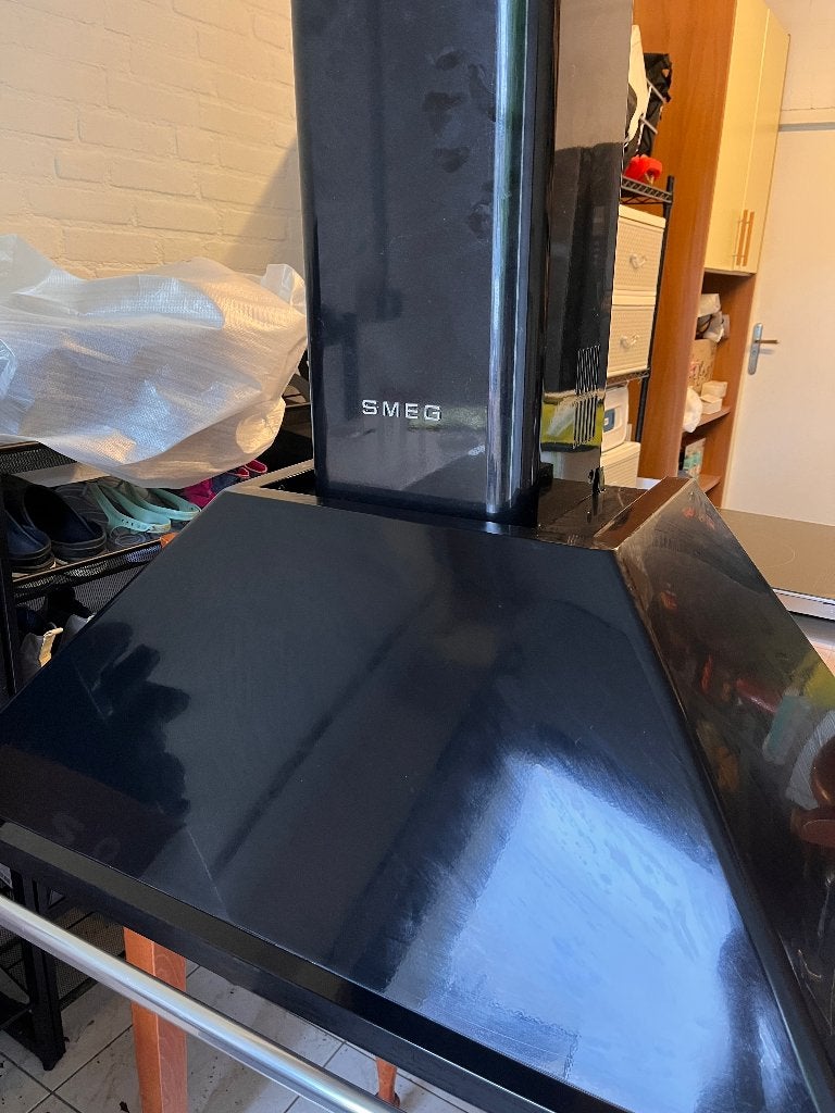Smeg Victoria Chimney Cooker Hood 90cm - Black (KT90BKLE), Gebruikt, Wandschouwkap, Ophalen of Verzenden, 600 tot 800 m³ per uur