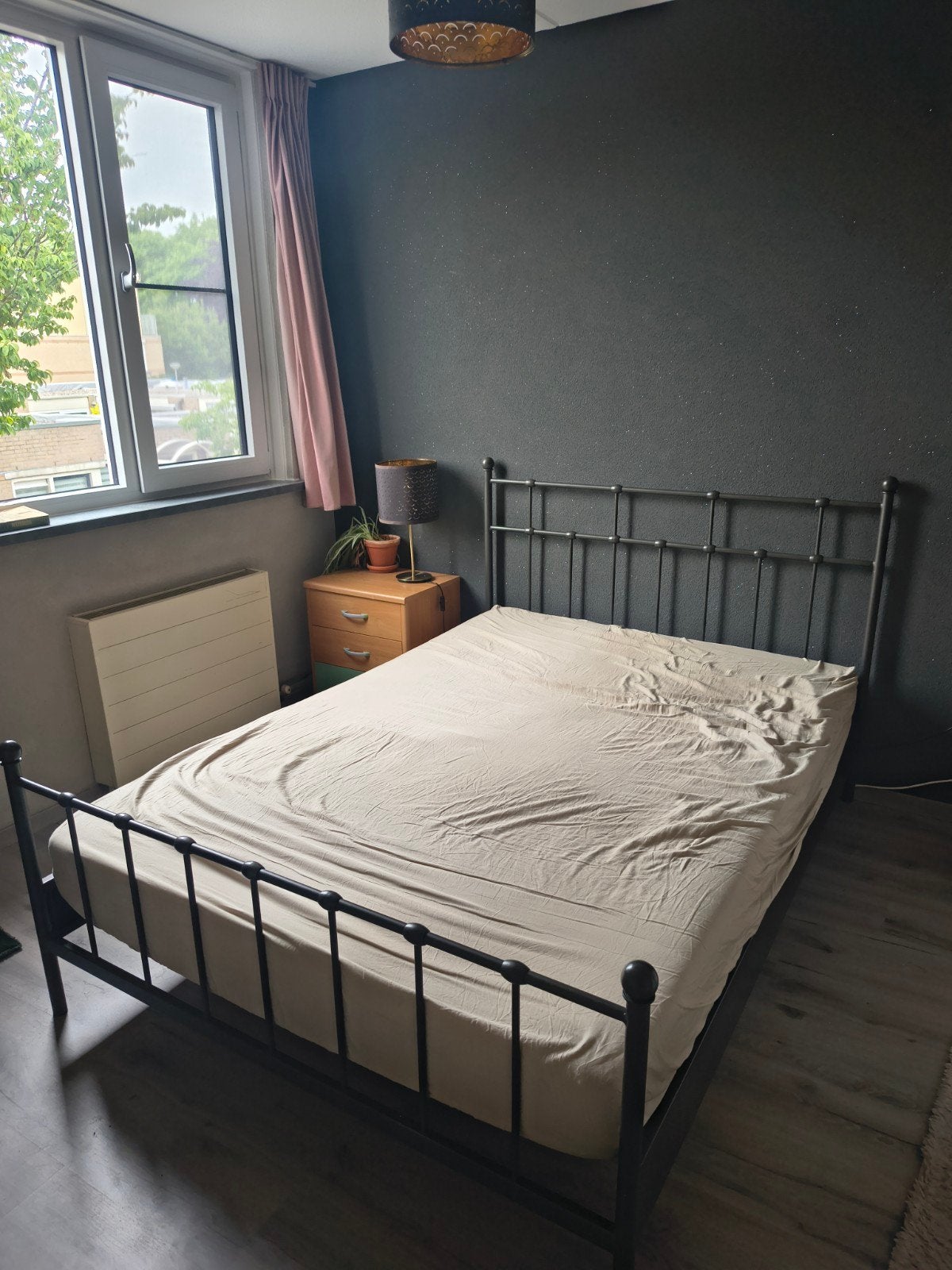 Tweepersoonsbed 140x200 zwart metaal, Ophalen, Gebruikt, Zwart, Tweepersoons