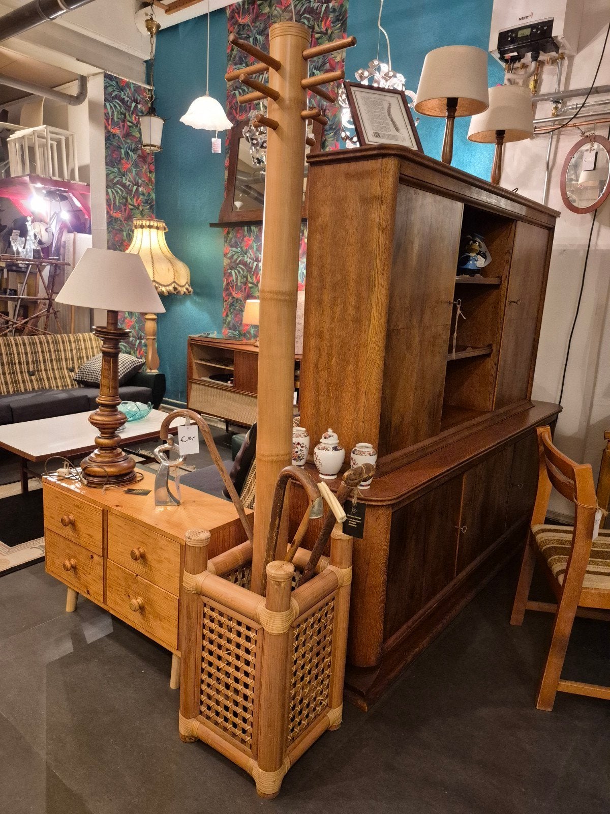Vintage Bamboe Staande Kapstok met Rieten Details, Ophalen, Zo goed als nieuw, Staande kapstok, 150 tot 200 cm