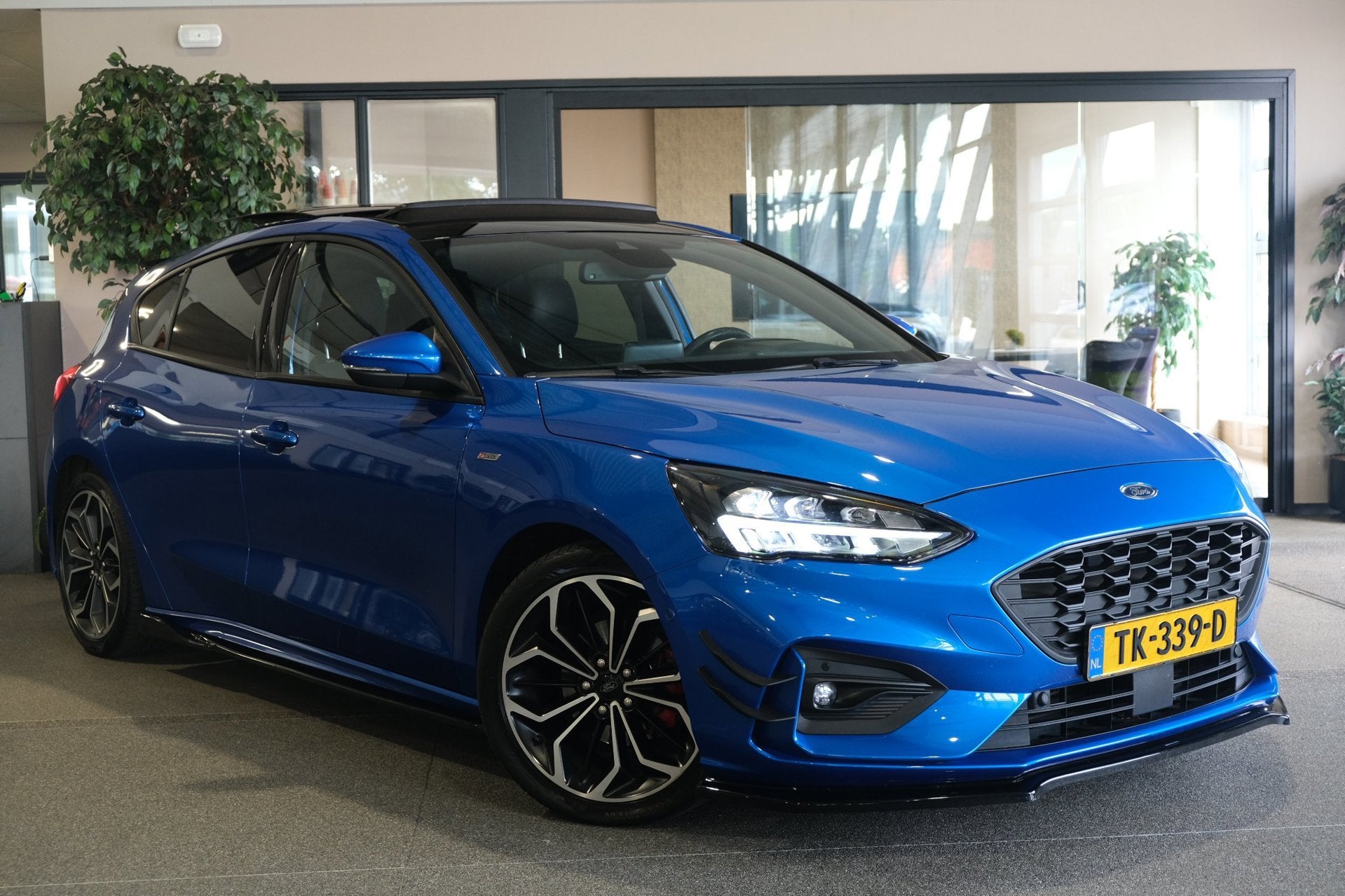 Ford Focus 1.0 EcoBoost ST Line 125 PK Pano Navi Led B&O Cru, Auto's, Gebruikt, Blauw, Origineel Nederlands, Bedrijf