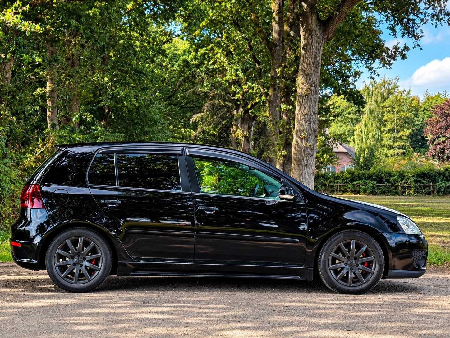 Volkswagen - Golf - 2004 - KL-011-S, Auto's, Gebruikt, 610 kg, Zwart, Bedrijf